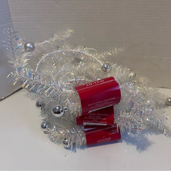 Set of 3 coiled garland Iridescent Tinsel with Silver Ornaments (total of 15 ft) - Picture 4 of 8